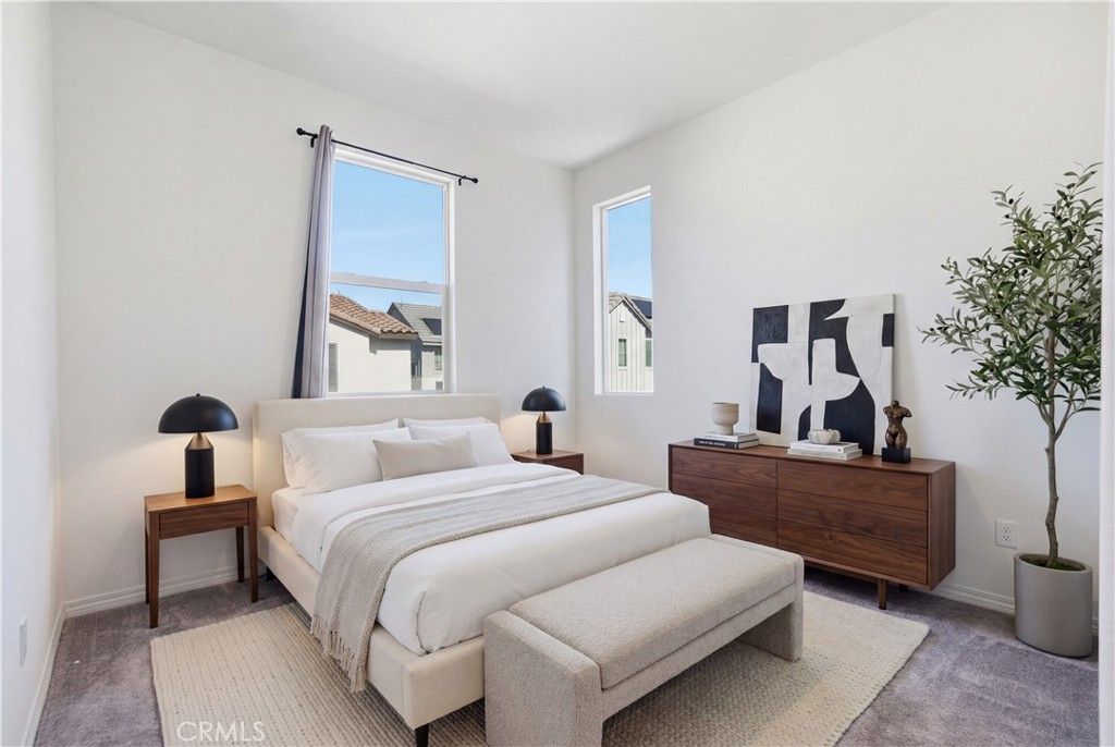 Image 9 of property listing at 16651 Snowdrop 1, Fontana, CA 92336
