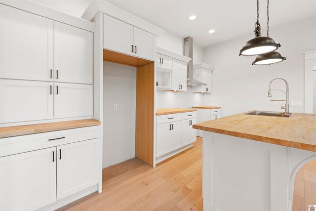 1520 Monroe # 3, Paducah, KY 42001