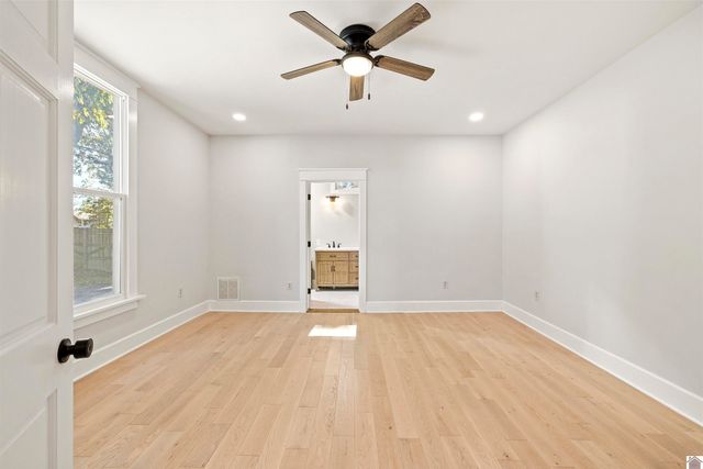 1520 Monroe # 3, Paducah, KY 42001