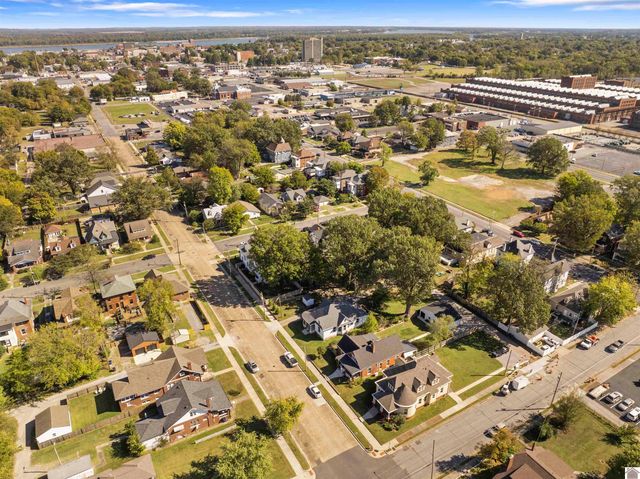 1520 Monroe # 3, Paducah, KY 42001