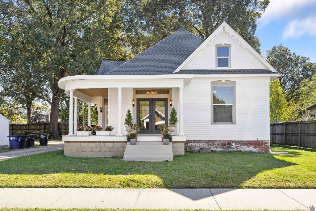 1520 Monroe # 3, Paducah, KY 42001