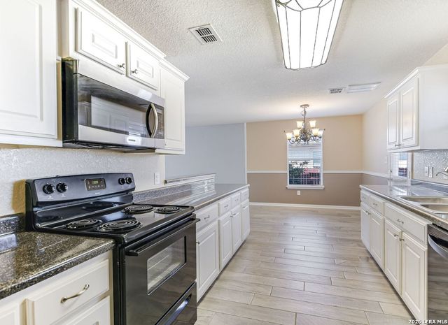 11455 Country Canyon, San Antonio, TX 78252
