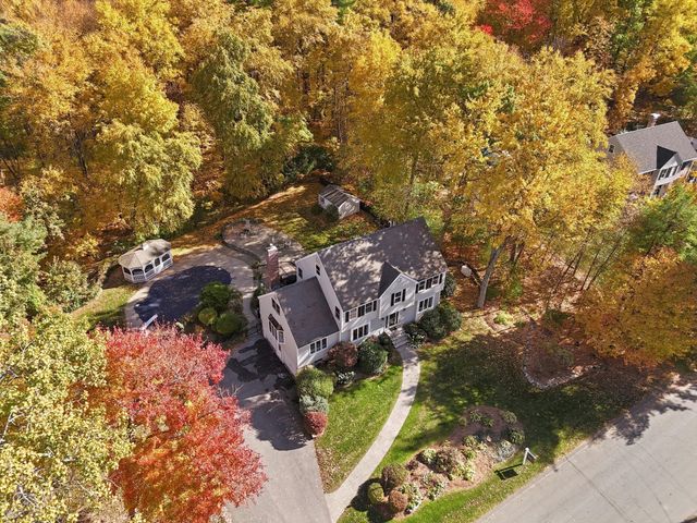 7 Country Lake Road, Methuen, MA 01844