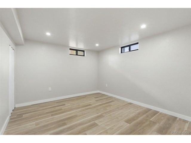 4895 S Fox St, Englewood, CO 80110