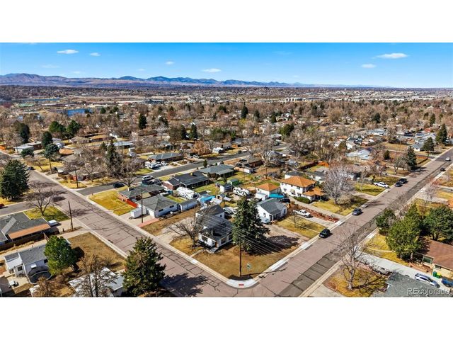 4895 S Fox St, Englewood, CO 80110