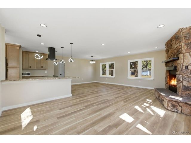 4895 S Fox St, Englewood, CO 80110