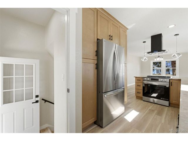 4895 S Fox St, Englewood, CO 80110