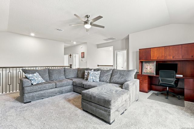 17019 Barker Path, San Antonio, TX 78247