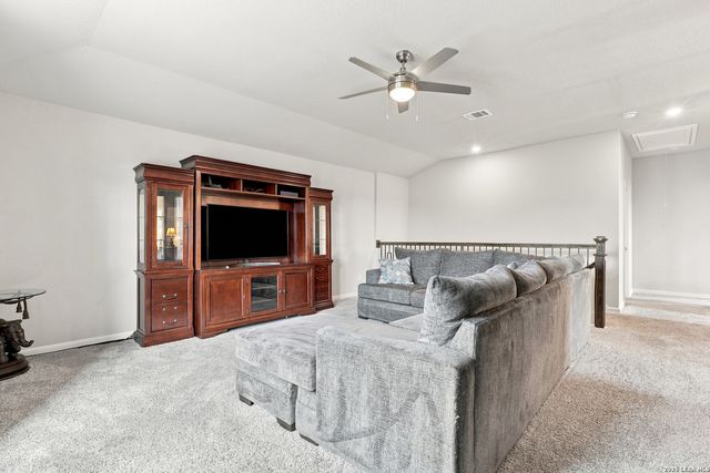 17019 Barker Path, San Antonio, TX 78247