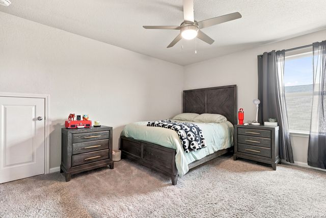 17019 Barker Path, San Antonio, TX 78247