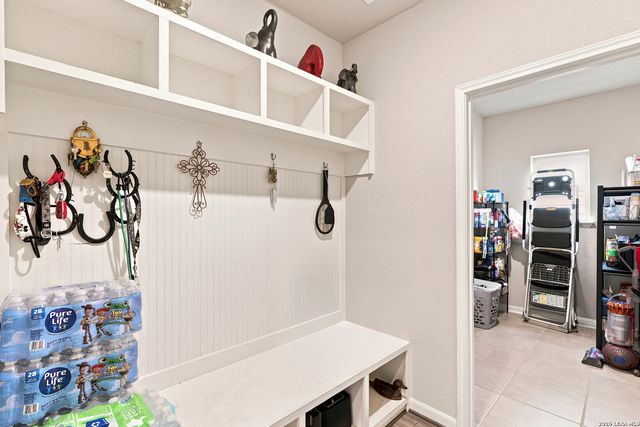 17019 Barker Path, San Antonio, TX 78247