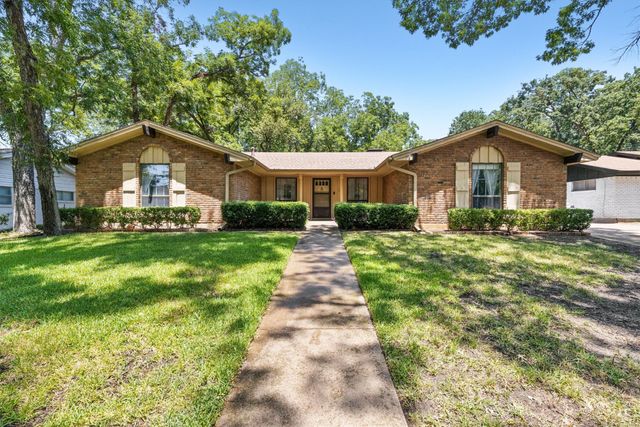 1611 Phyllis Court, Irving, TX 75060