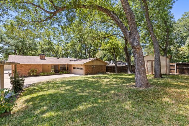 1611 Phyllis Court, Irving, TX 75060
