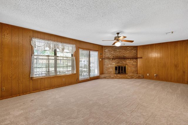 1611 Phyllis Court, Irving, TX 75060