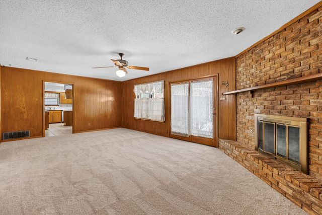 1611 Phyllis Court, Irving, TX 75060
