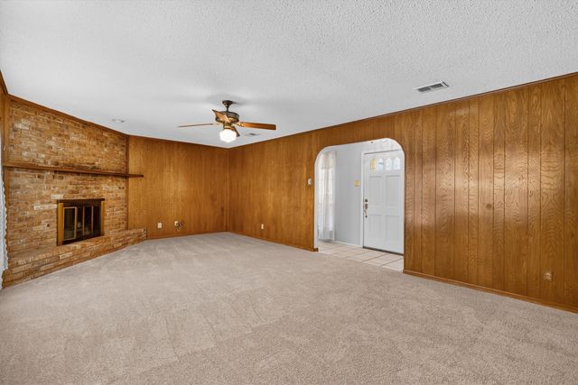 1611 Phyllis Court, Irving, TX 75060