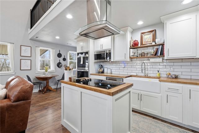 19475 Cotton Lane, Garfield, AR 72732