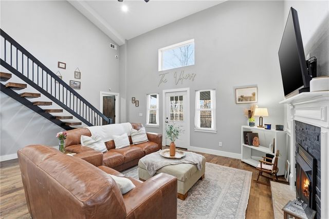 19475 Cotton Lane, Garfield, AR 72732