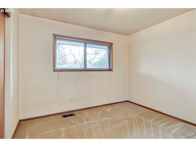 11425 Se ASH Ct, Portland, OR 97216