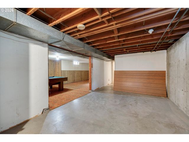 11425 Se ASH Ct, Portland, OR 97216