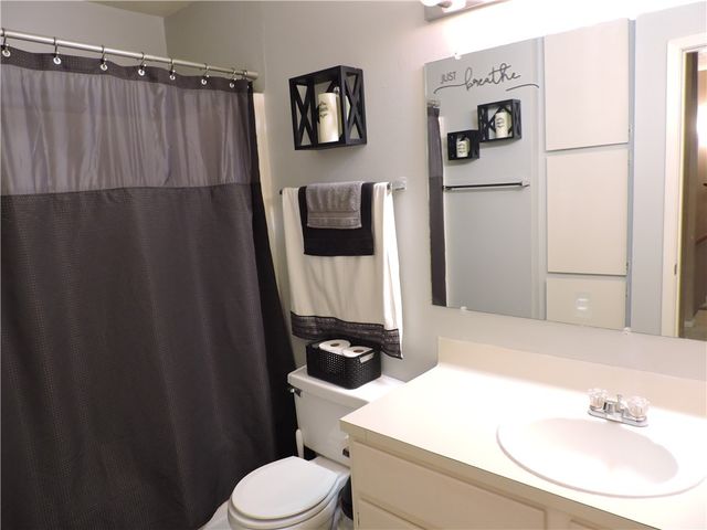 2807 Wildflower Drive 37, Bryan, TX 77802