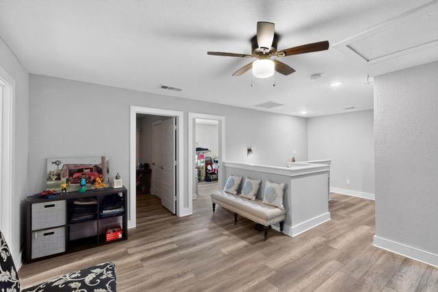 1901 Avenue E, Grand Prairie, TX 75051