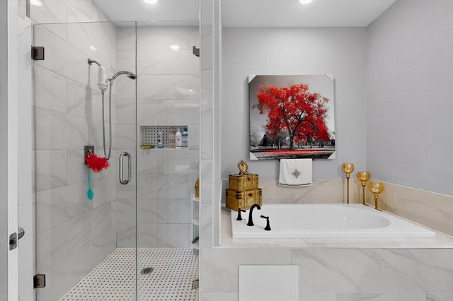 1901 Avenue E, Grand Prairie, TX 75051