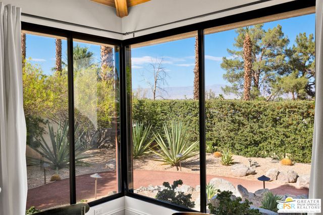 5 Vista Loma Drive, Rancho Mirage, CA 92270