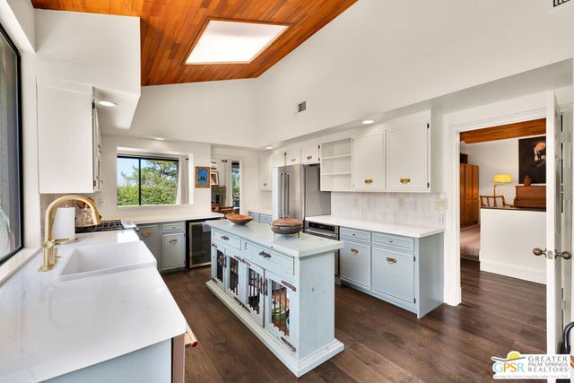 5 Vista Loma Drive, Rancho Mirage, CA 92270