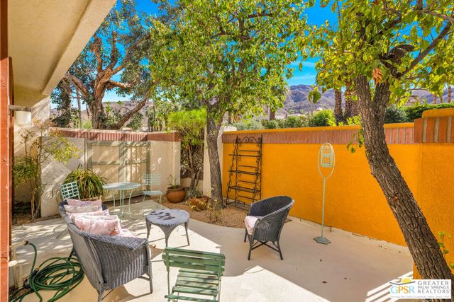 5 Vista Loma Drive, Rancho Mirage, CA 92270
