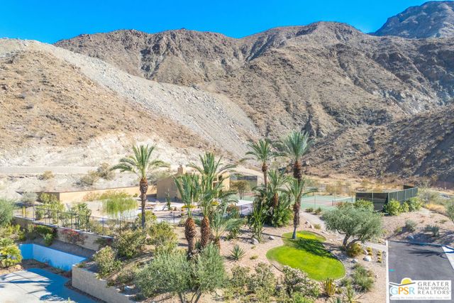 5 Vista Loma Drive, Rancho Mirage, CA 92270