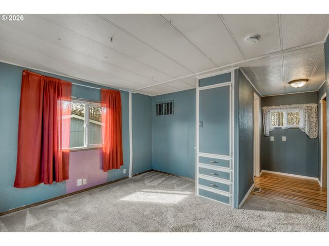 3500 Se Corcord 8, Milwaukie, OR 97267