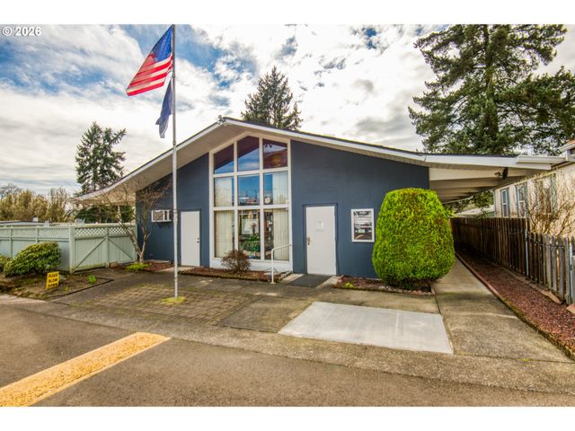 3500 Se Corcord 8, Milwaukie, OR 97267