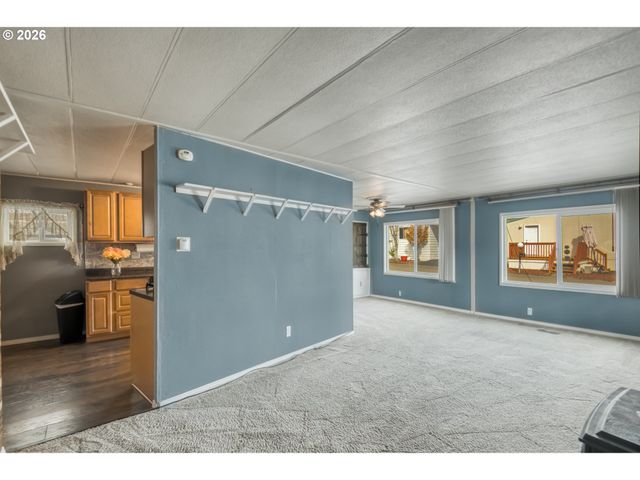 3500 Se Corcord 8, Milwaukie, OR 97267