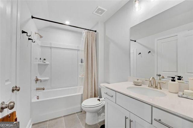 400 Renwood Trail, Johns Creek, GA 30097