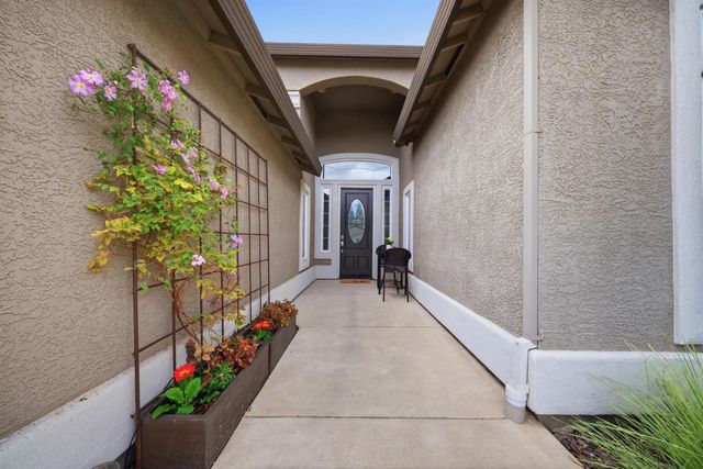 5206 Silver Peak Ln, Rocklin, CA 95765