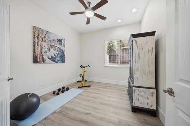 5206 Silver Peak Ln, Rocklin, CA 95765