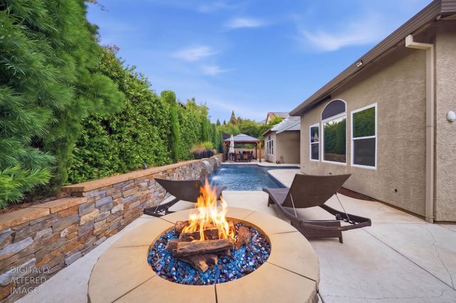5206 Silver Peak Ln, Rocklin, CA 95765