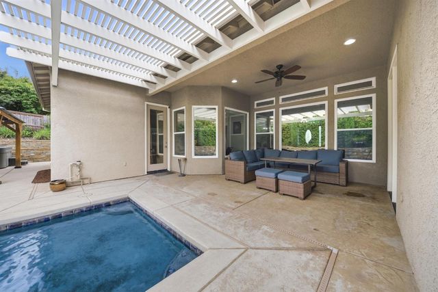 5206 Silver Peak Ln, Rocklin, CA 95765