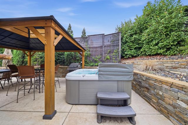5206 Silver Peak Ln, Rocklin, CA 95765