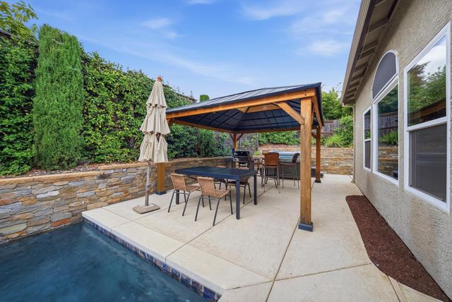 5206 Silver Peak Ln, Rocklin, CA 95765