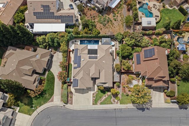 5206 Silver Peak Ln, Rocklin, CA 95765