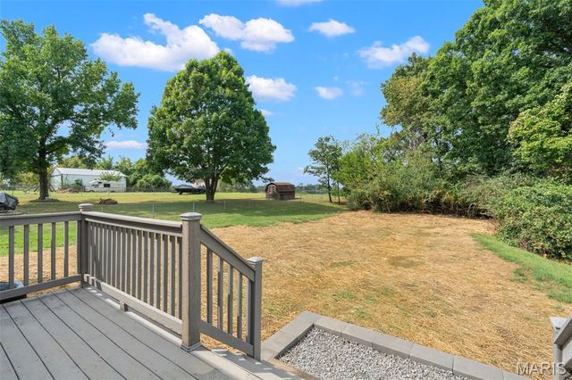 945 Westridge Drive, Pacific, MO 63069