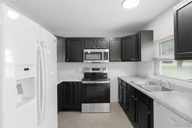 945 Westridge Drive, Pacific, MO 63069