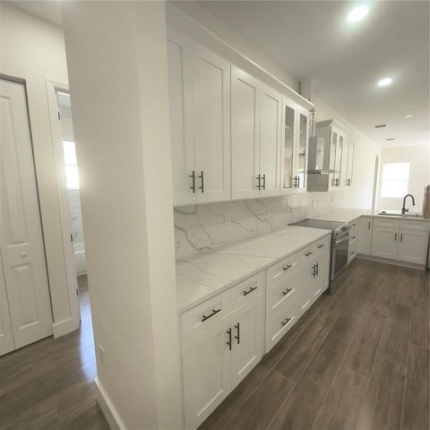 20016 OAKFLOWER AVENUE, Tampa, FL 33647