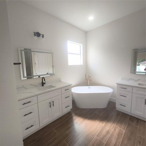 20016 OAKFLOWER AVENUE, Tampa, FL 33647