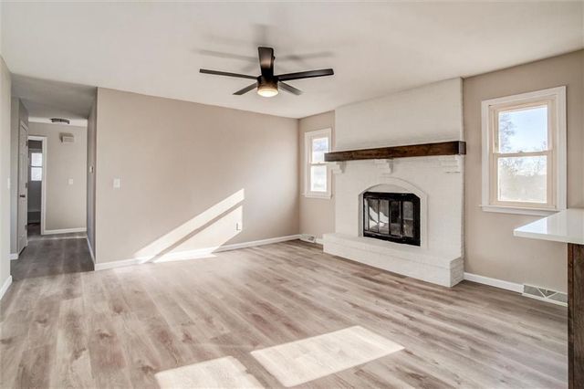 2002 Golf Hill Drive, Excelsior Springs, MO 64024