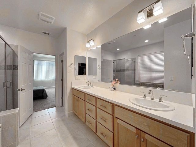 1405 W Tyler Court, Visalia, CA 93291