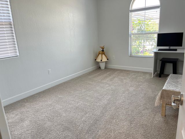 1405 W Tyler Court, Visalia, CA 93291