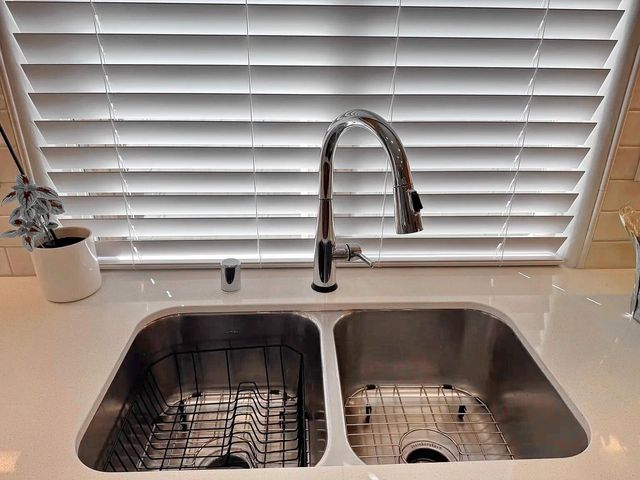 1405 W Tyler Court, Visalia, CA 93291